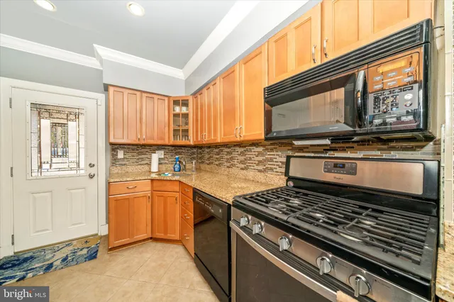 $2,300 | 1221 William Street, Baltimore, MD 21230