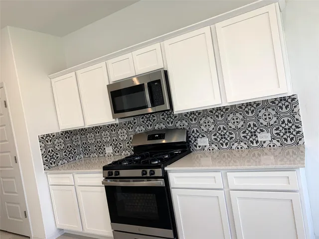 $2,099 | 6502 Pleasanton Parkway, Pflugerville, TX 78660