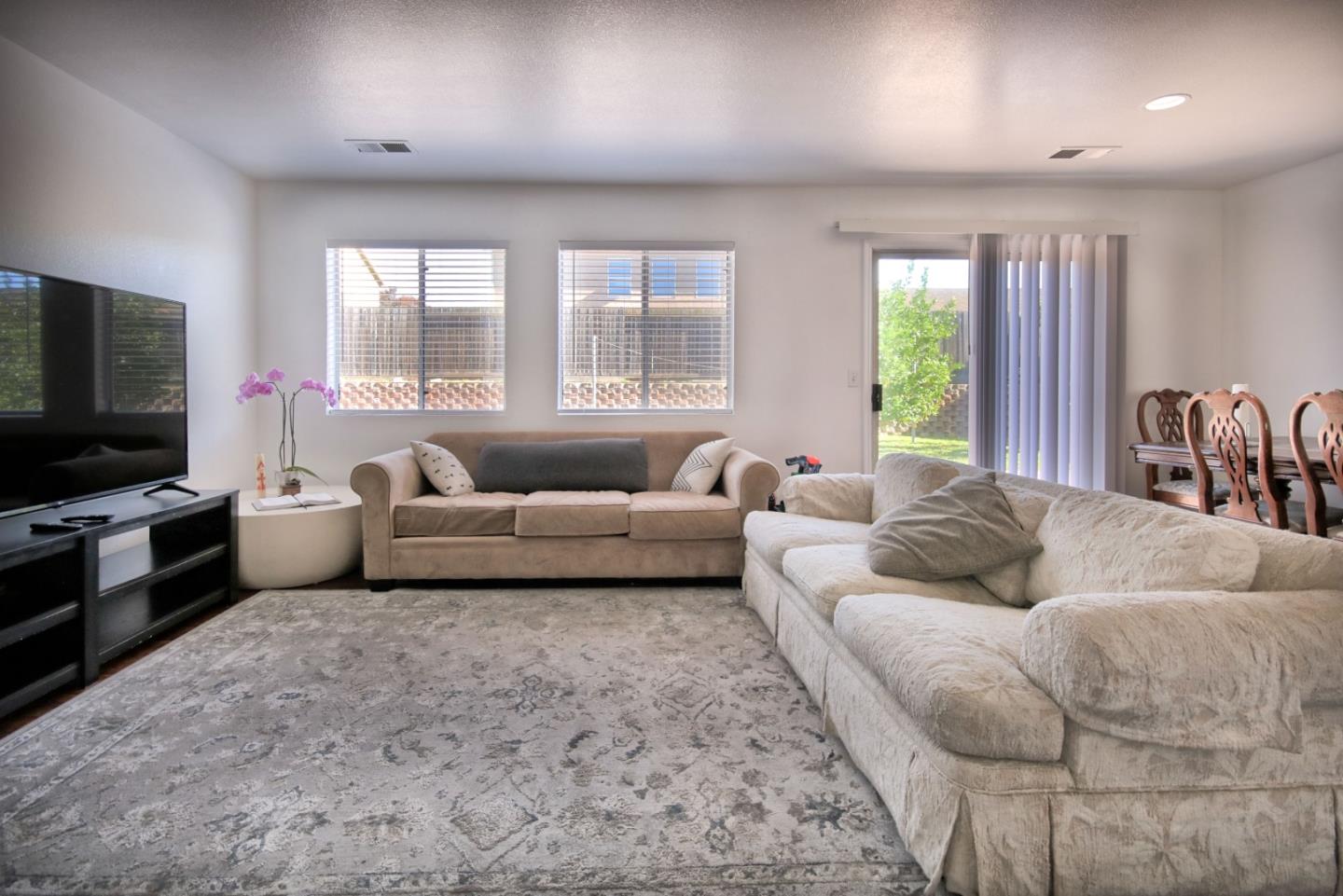 1064 Madrid Street Soledad, CA 93960 - Photo 3 of 13