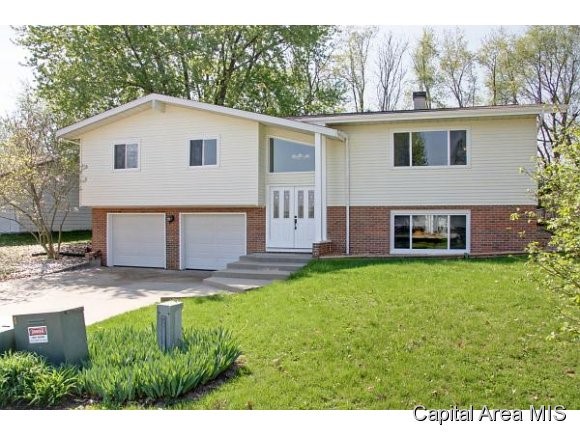 20 Woods Mill Road Sherman, IL 62684 - Photo 1 of 12 Gallery Image 1