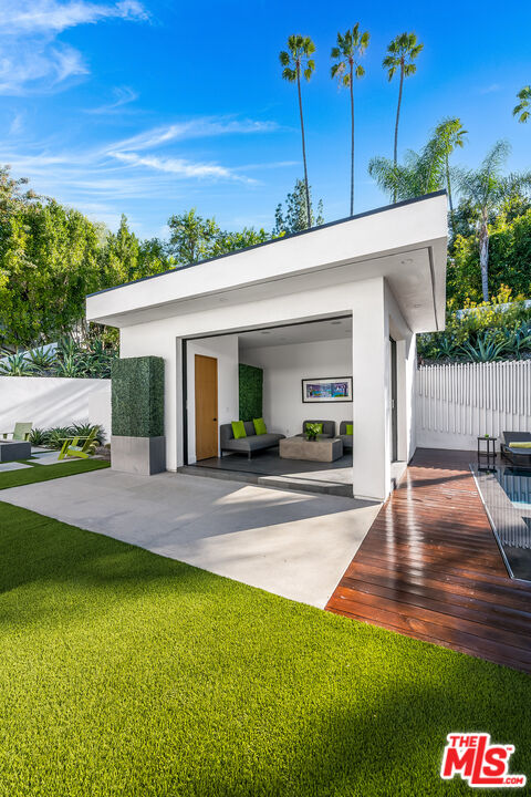 4530 Libbit Avenue Encino, CA 91436 - Photo 50 of 66