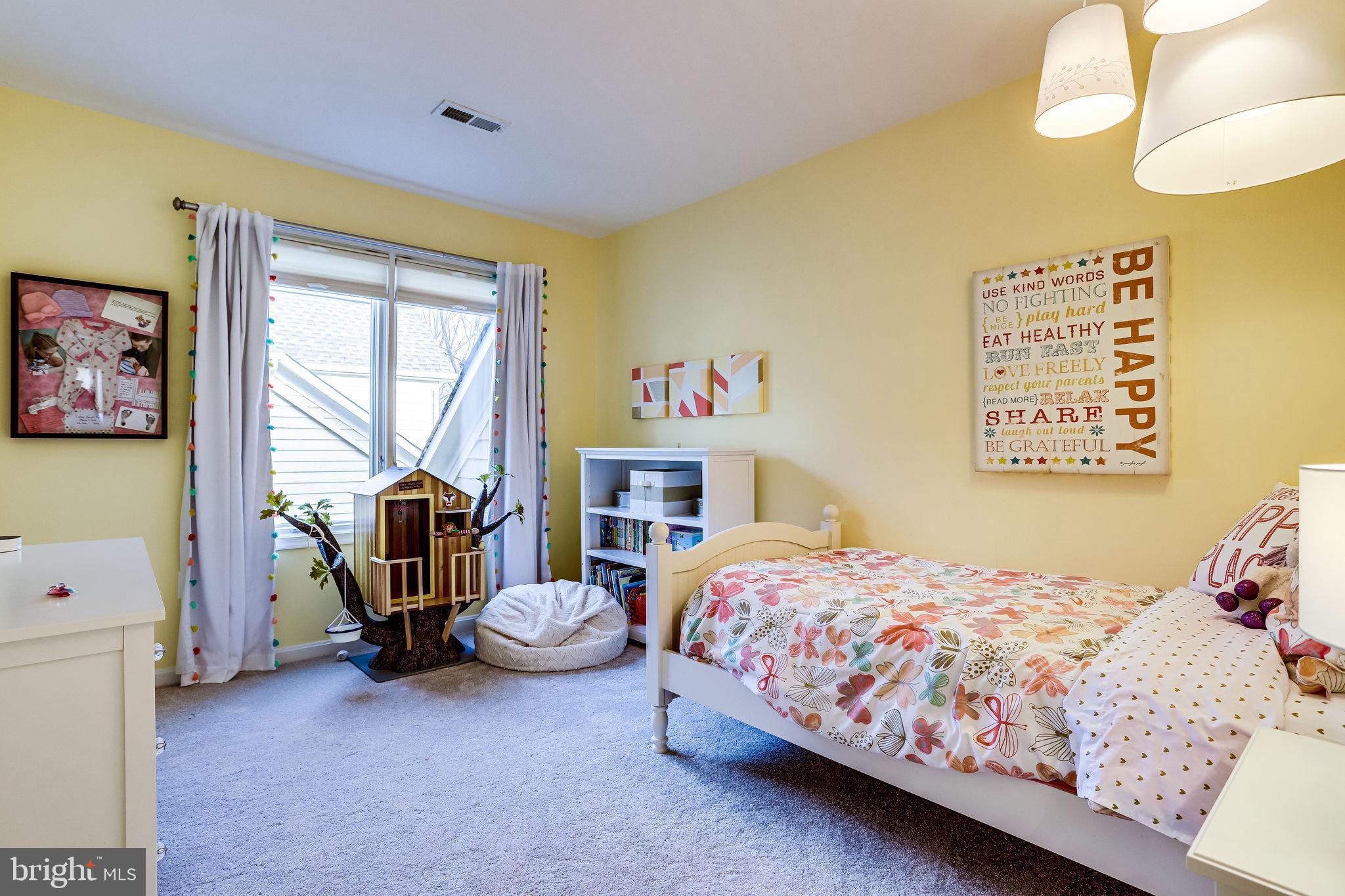 1302 Pavilion Club Way Reston, VA 20194 - Photo 39 of 63 Bedroom three with new carpet