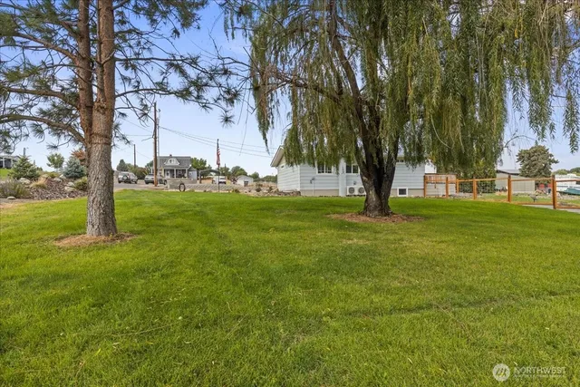 $519,500 | 770 Lancaster Road, Selah, WA 98942