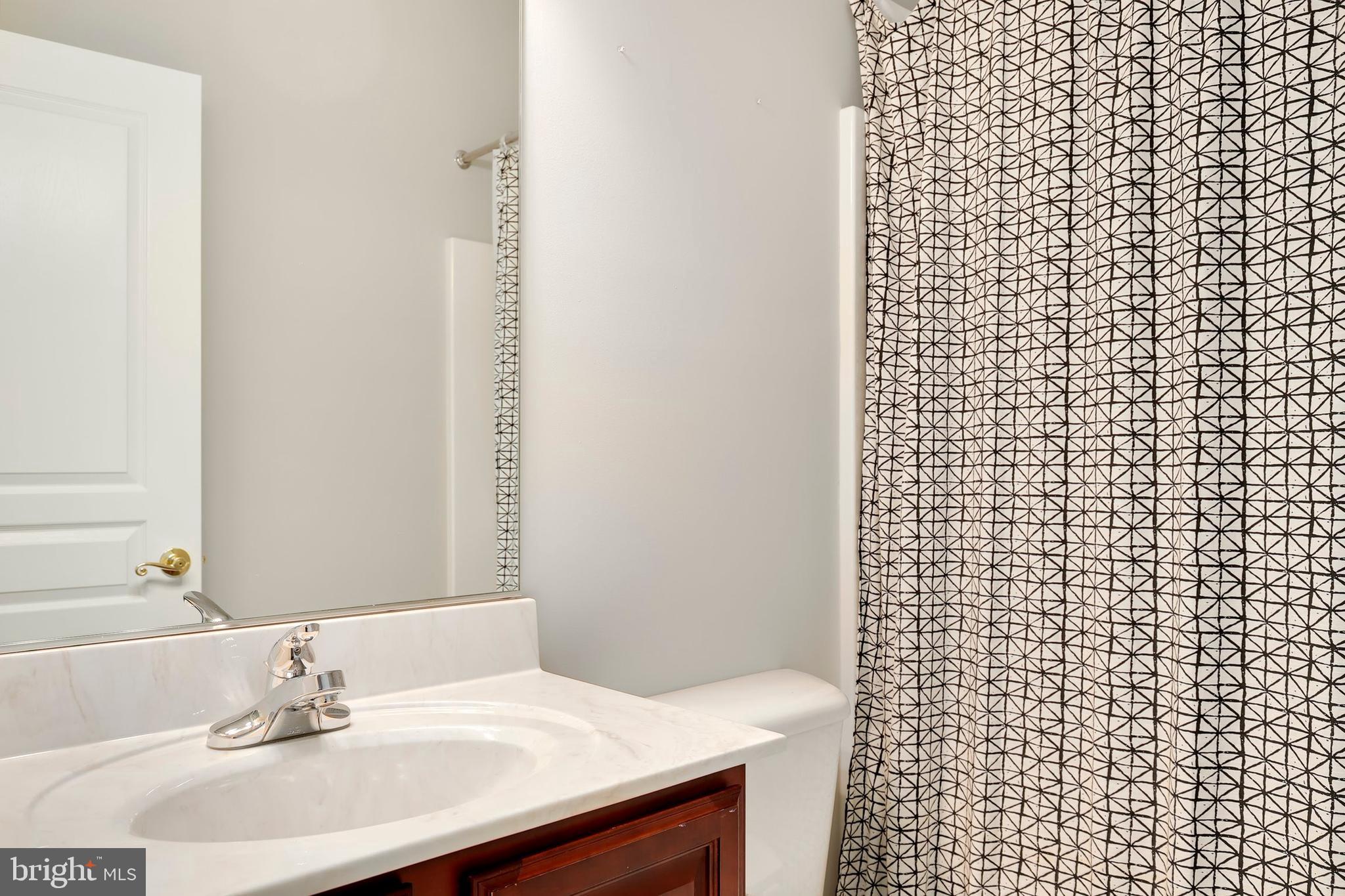 8020 Four Quarter Road Ellicott City, MD 21043 - Photo 8 of 36