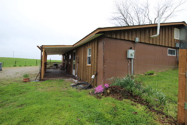 155 Eugene Harness Road Science Hill, KY 42553 - Photo 2 of 101 IMG_5624