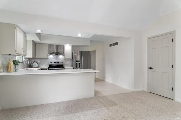 $318,000 | 8224 East Heritage Drive, Evansville, IN 47715