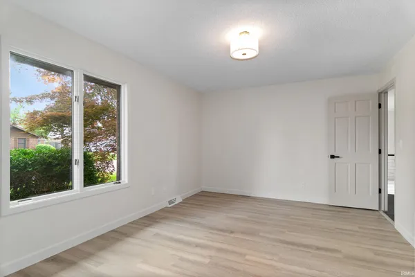 $318,000 | 8224 East Heritage Drive, Evansville, IN 47715
