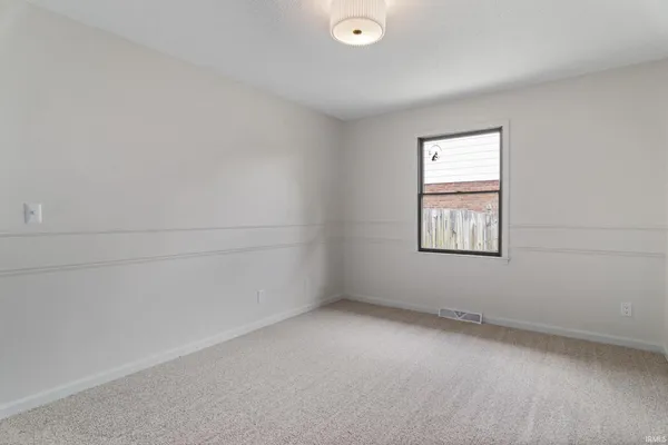 $318,000 | 8224 East Heritage Drive, Evansville, IN 47715