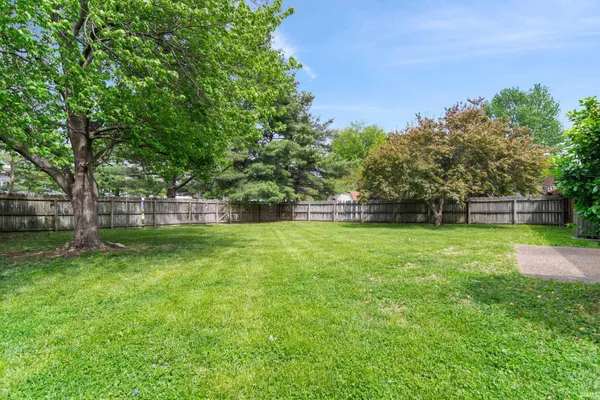 $318,000 | 8224 East Heritage Drive, Evansville, IN 47715