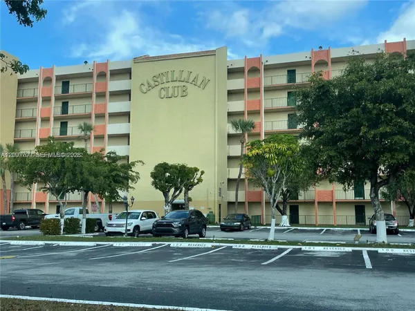 $2,000 | 9405 West Flagler Street, Unit 406, Miami, FL 33174
