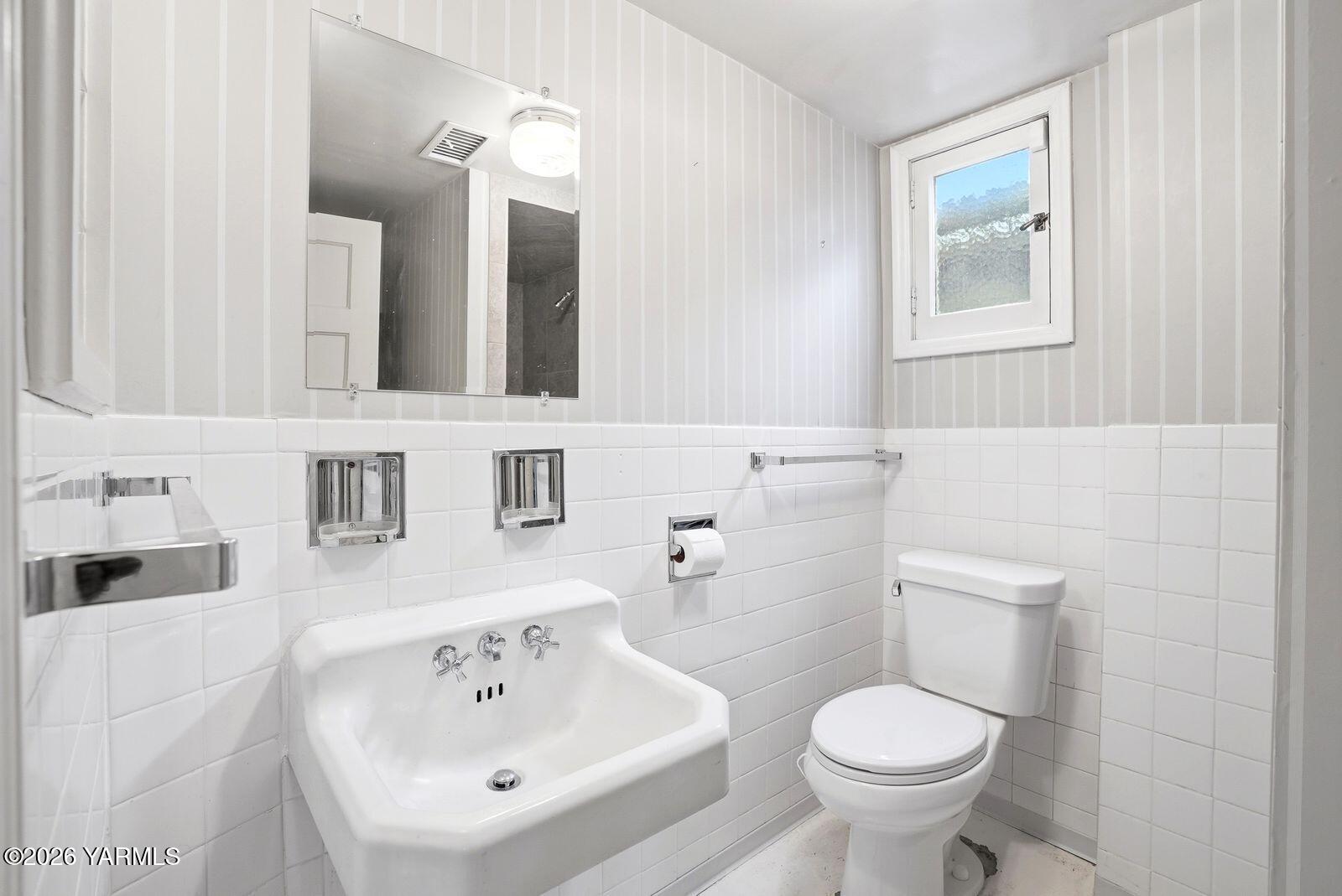 2705 West Walnut Street Yakima, WA 98902 - Photo 24 of 33 2705 W Walnut St_021