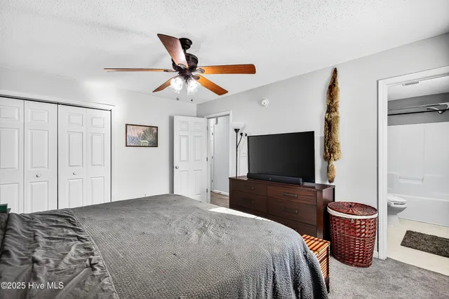 $268,000 | 109 Jenna Rea Road, Hubert, NC 28539