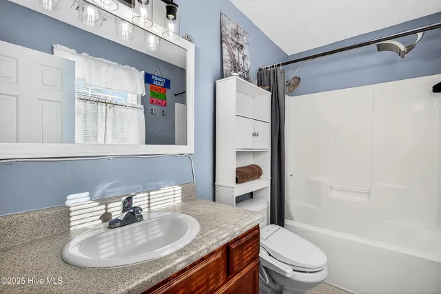 $268,000 | 109 Jenna Rea Road, Hubert, NC 28539