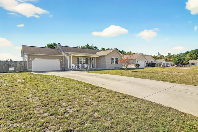 $268,000 | 109 Jenna Rea Road, Hubert, NC 28539