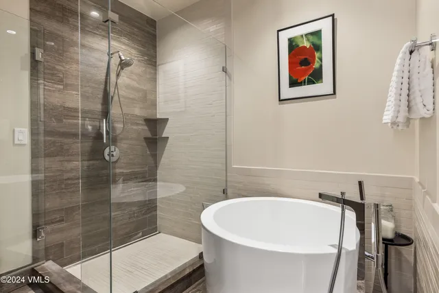 a view of walk in closet