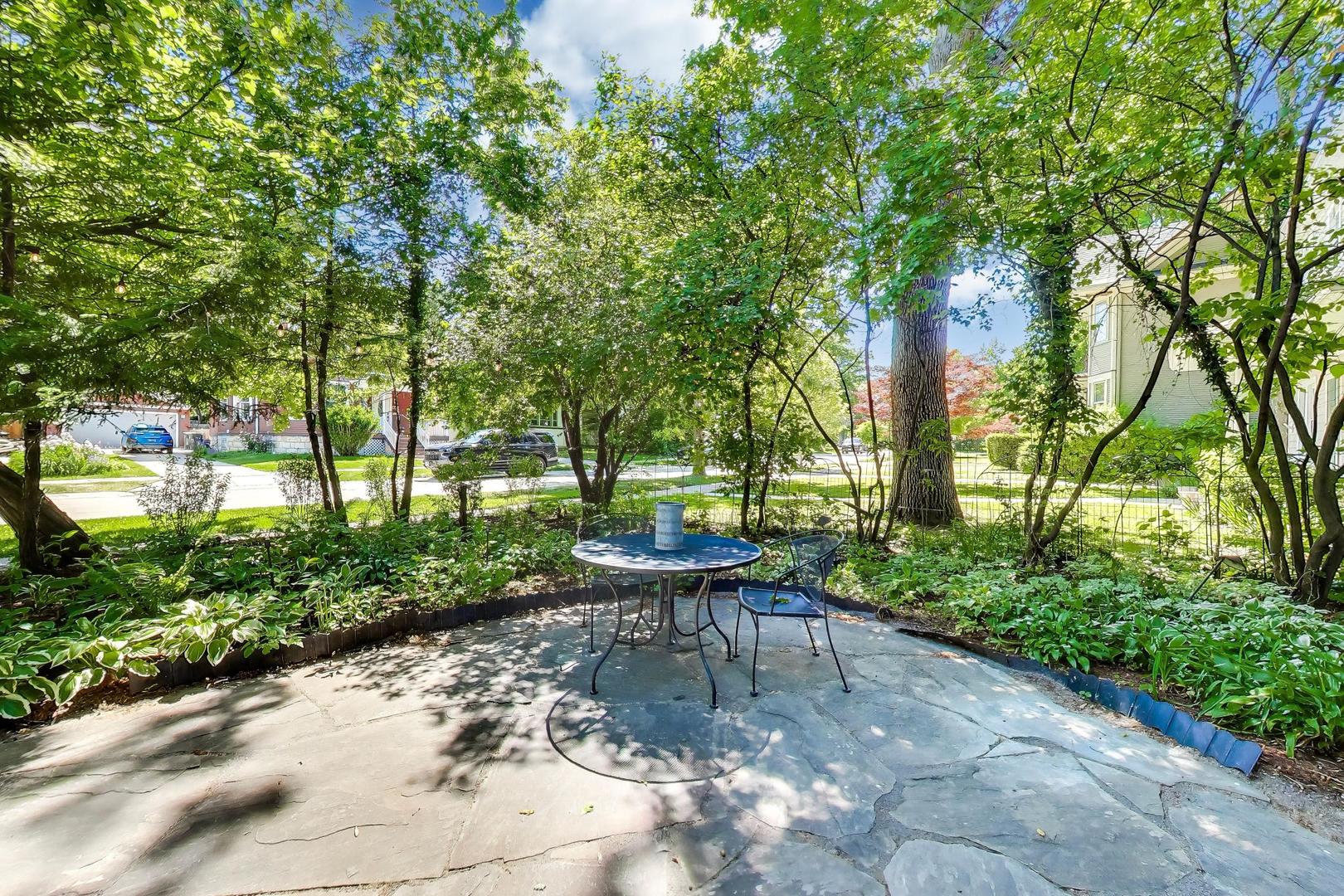 172 Barrypoint Road Riverside, IL 60546 - Photo 50 of 62 Gallery Image 50