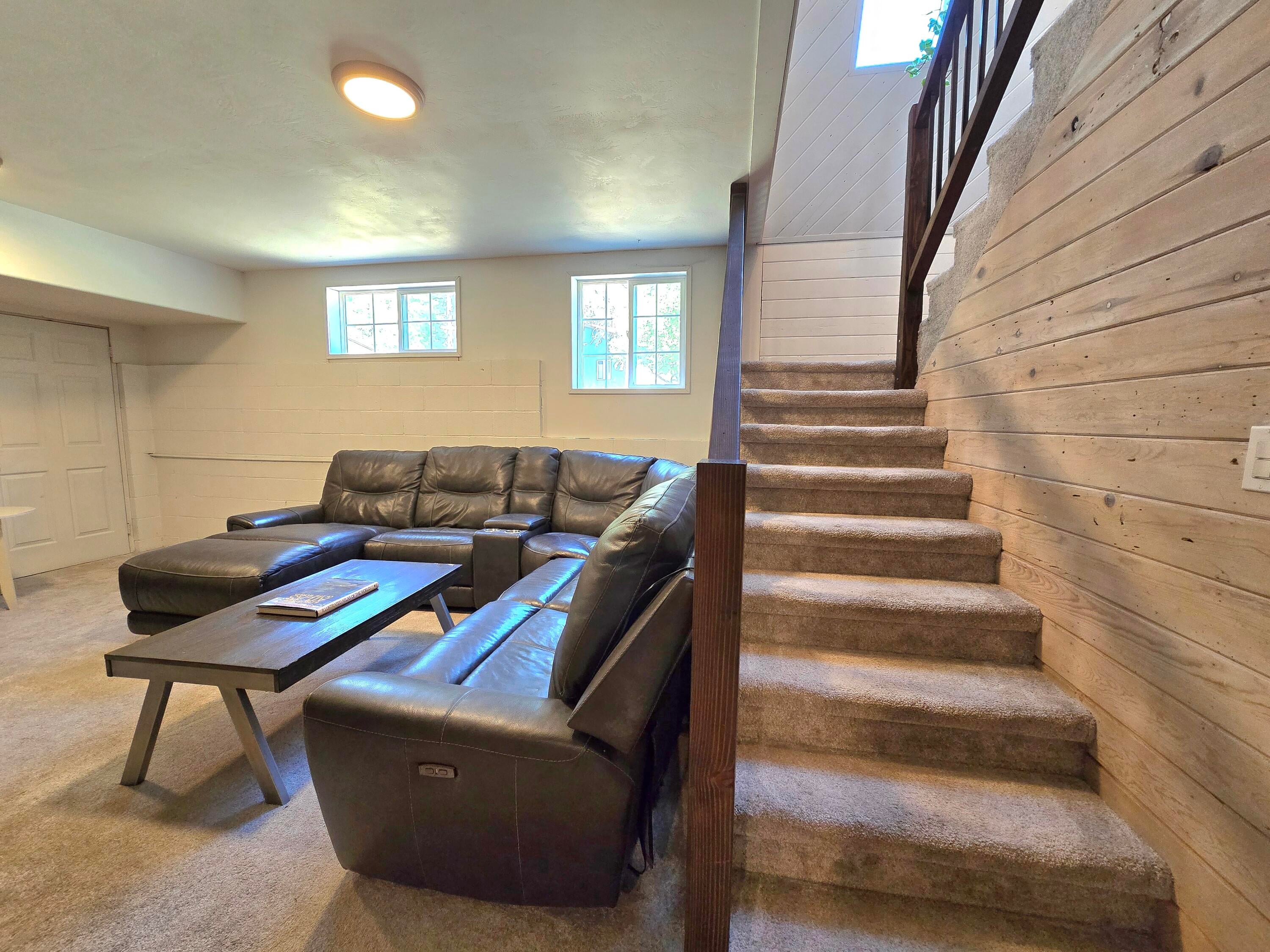 10211 Old Fort Road Klamath Falls, OR 97601 - Photo 48 of 79 Down stairs