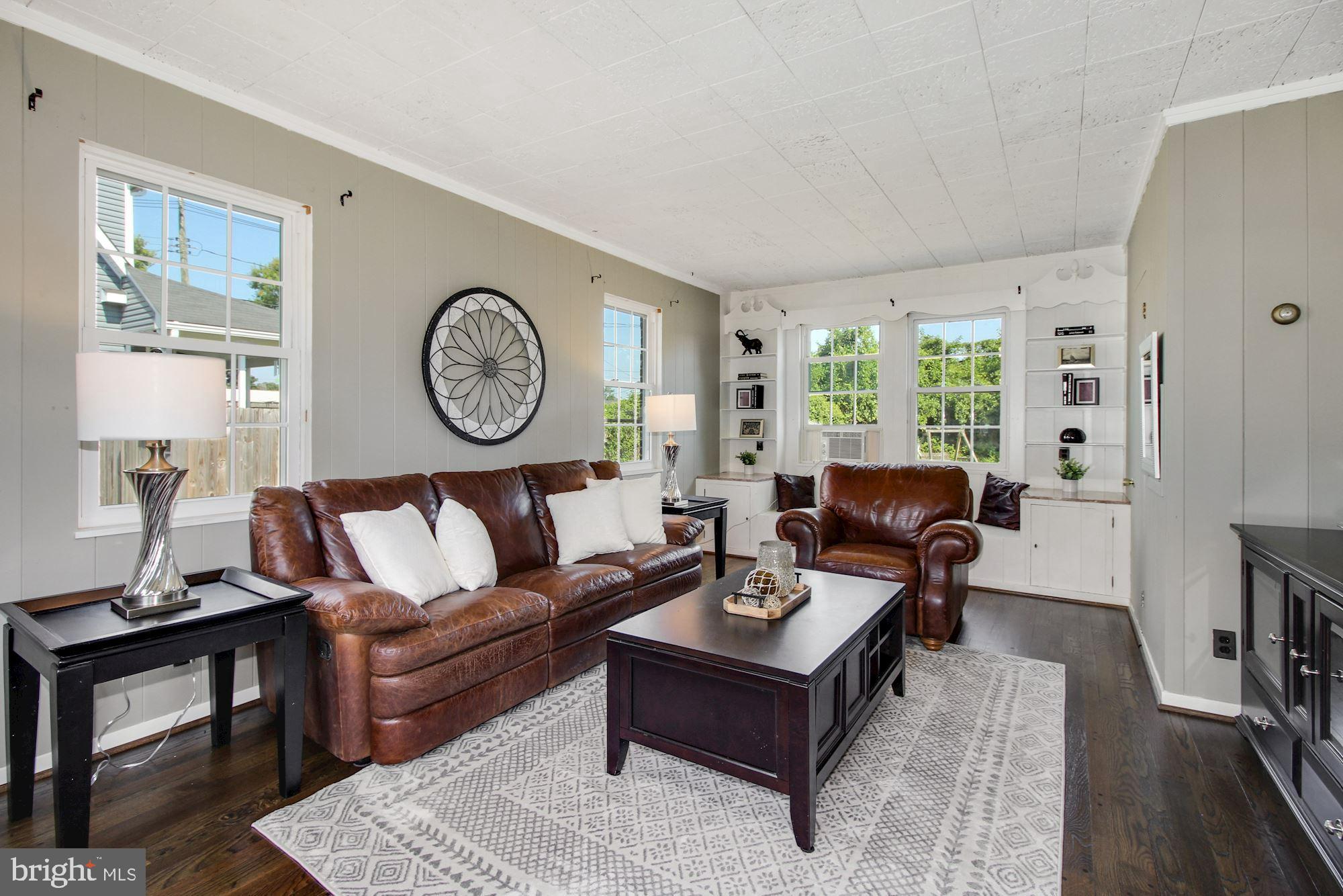 534 Forest View Road Linthicum Heights, MD 21090 - Photo 8 of 28 Light filled living room