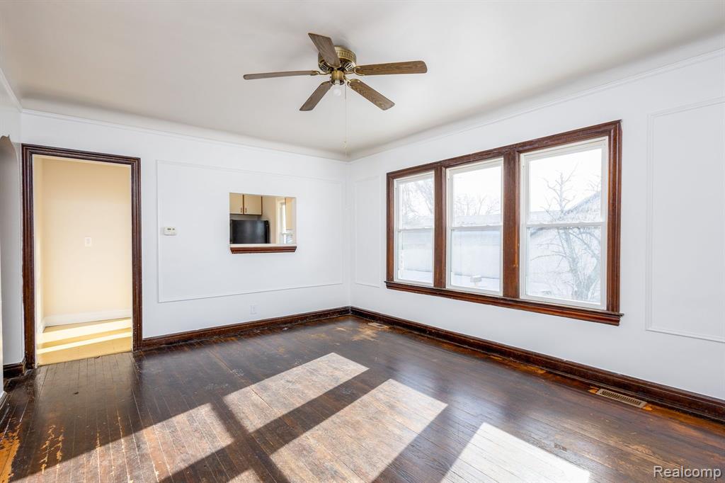 21770 Ryan (lower Level) Road Warren, MI 48091 - Photo 16 of 30