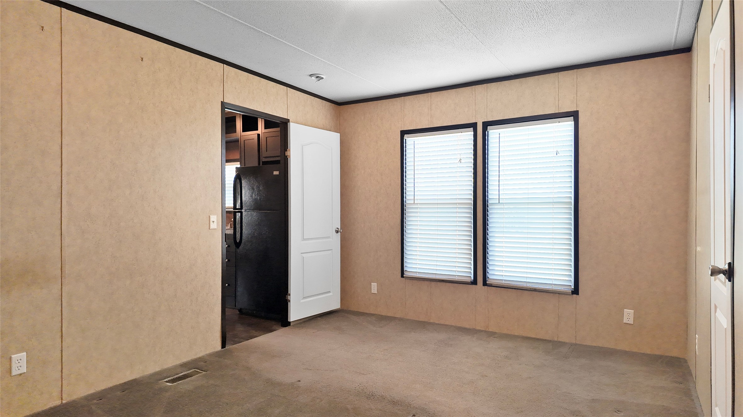 2974 County Road 213 Anderson, TX 77830 - Photo 29 of 50 an empty room with windows