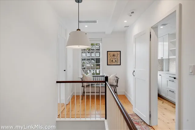 $13,500,000 | 10 North Water Street, Nantucket, MA 02554