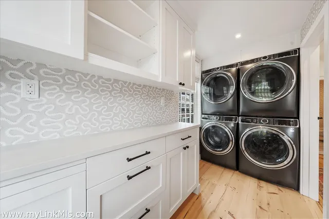 $13,500,000 | 10 North Water Street, Nantucket, MA 02554