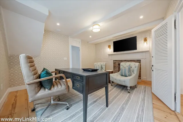 $13,500,000 | 10 North Water Street, Nantucket, MA 02554