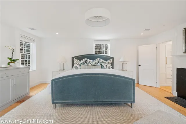 $13,500,000 | 10 North Water Street, Nantucket, MA 02554