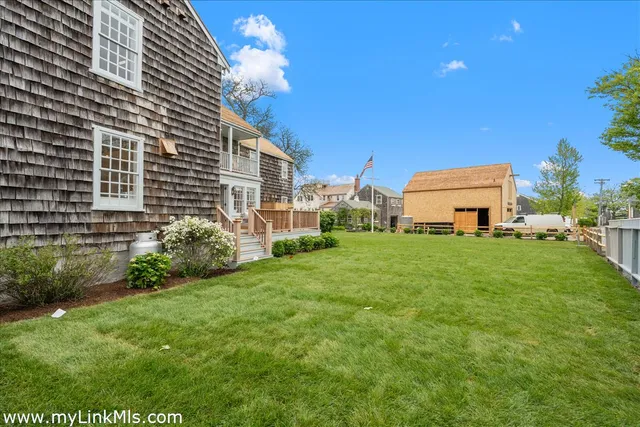 $13,500,000 | 10 North Water Street, Nantucket, MA 02554