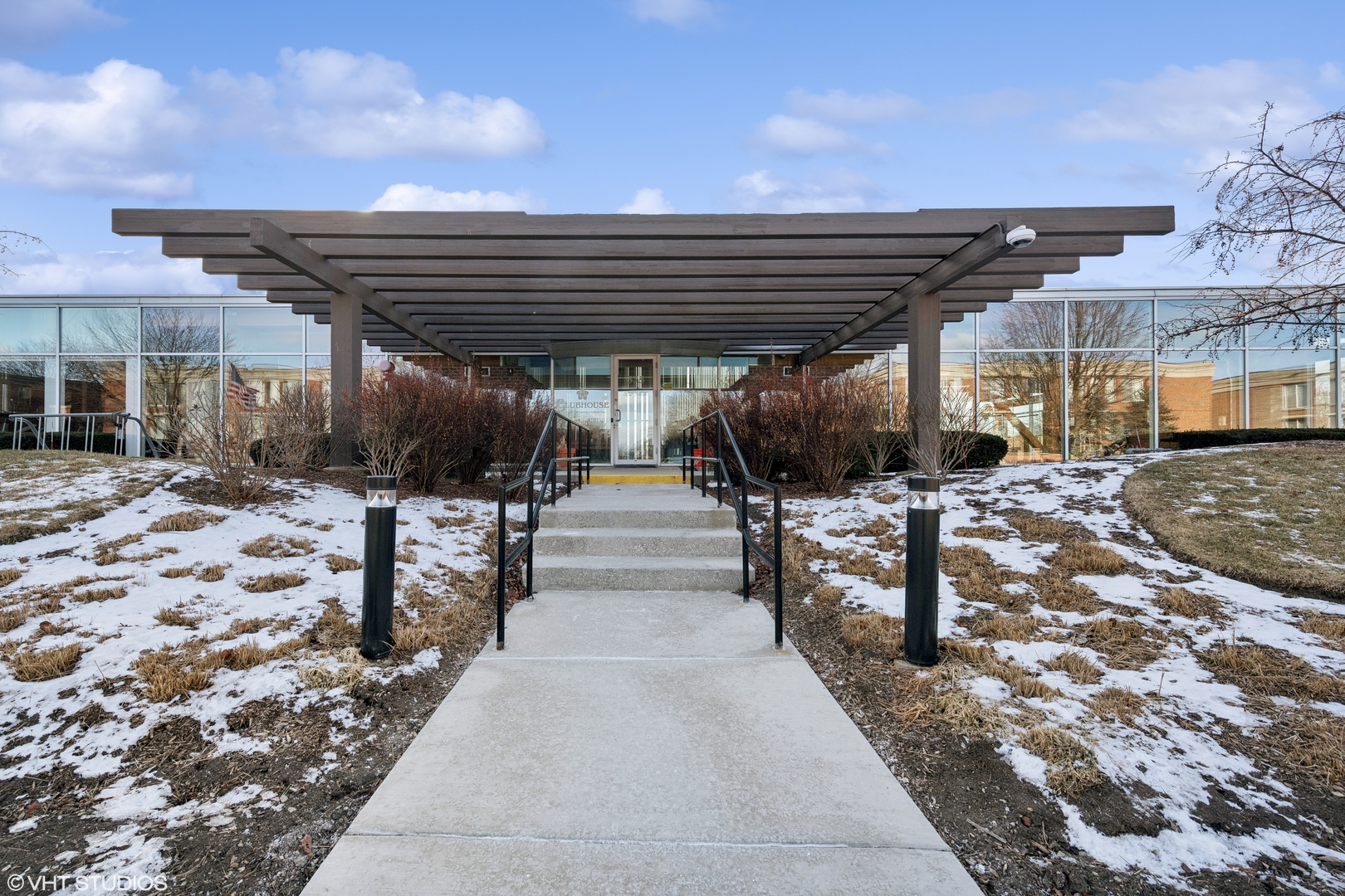 382 Kelburn Road, Unit 322 Deerfield, IL 60015 - Photo 13 of 15 Gallery Image 13