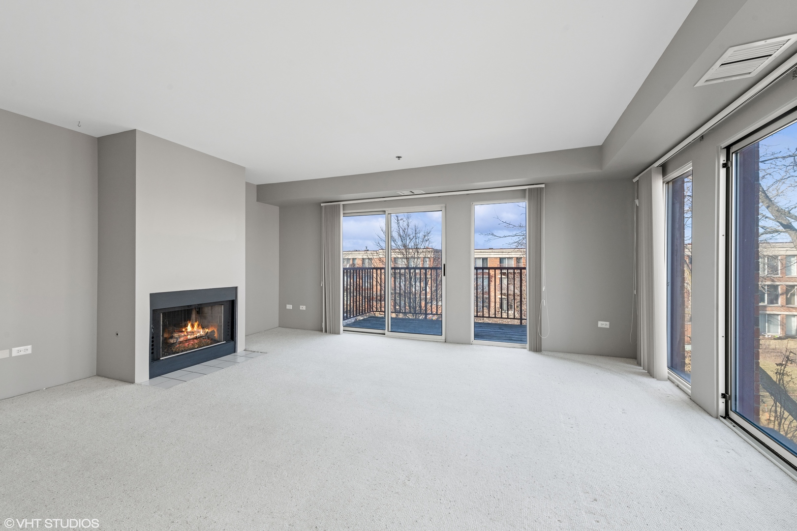382 Kelburn Road, Unit 322 Deerfield, IL 60015 - Photo 6 of 15 Gallery Image 6