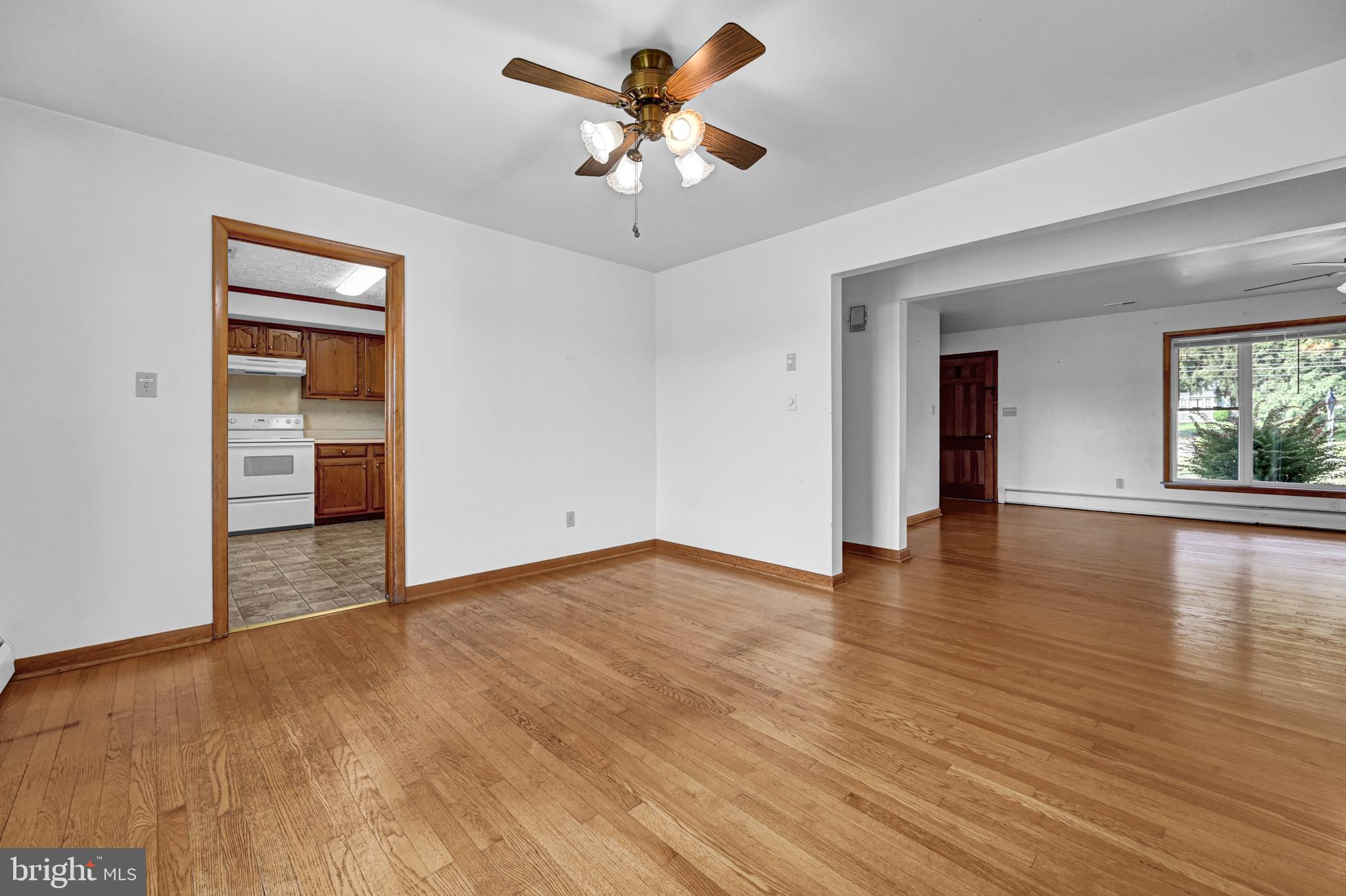 840 Broad Ext Street Delta, PA 17314 - Photo 14 of 27 Dining room looking into kitchen and L.R.