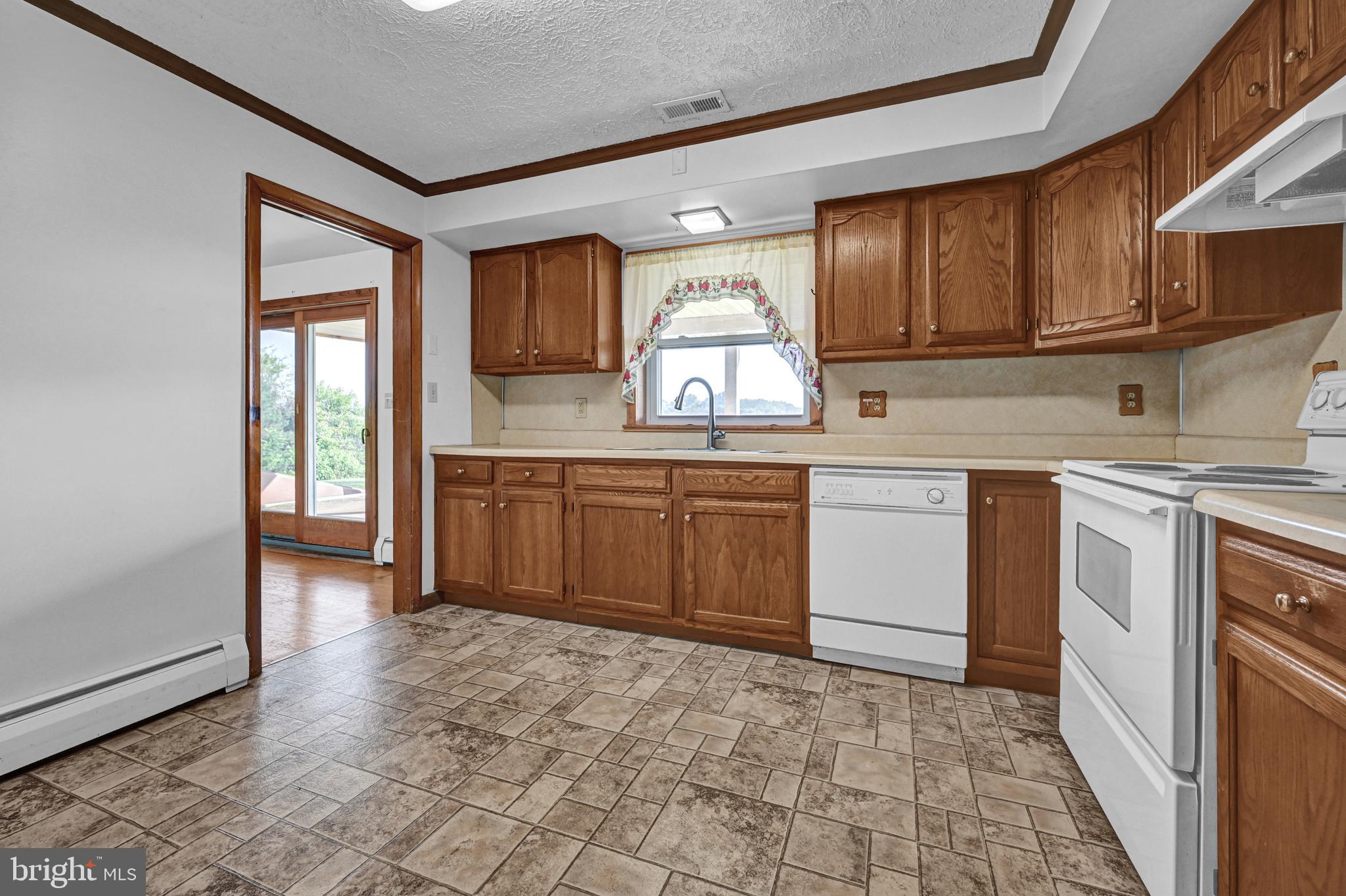 840 Broad Ext Street Delta, PA 17314 - Photo 16 of 27 Gallery Image 16