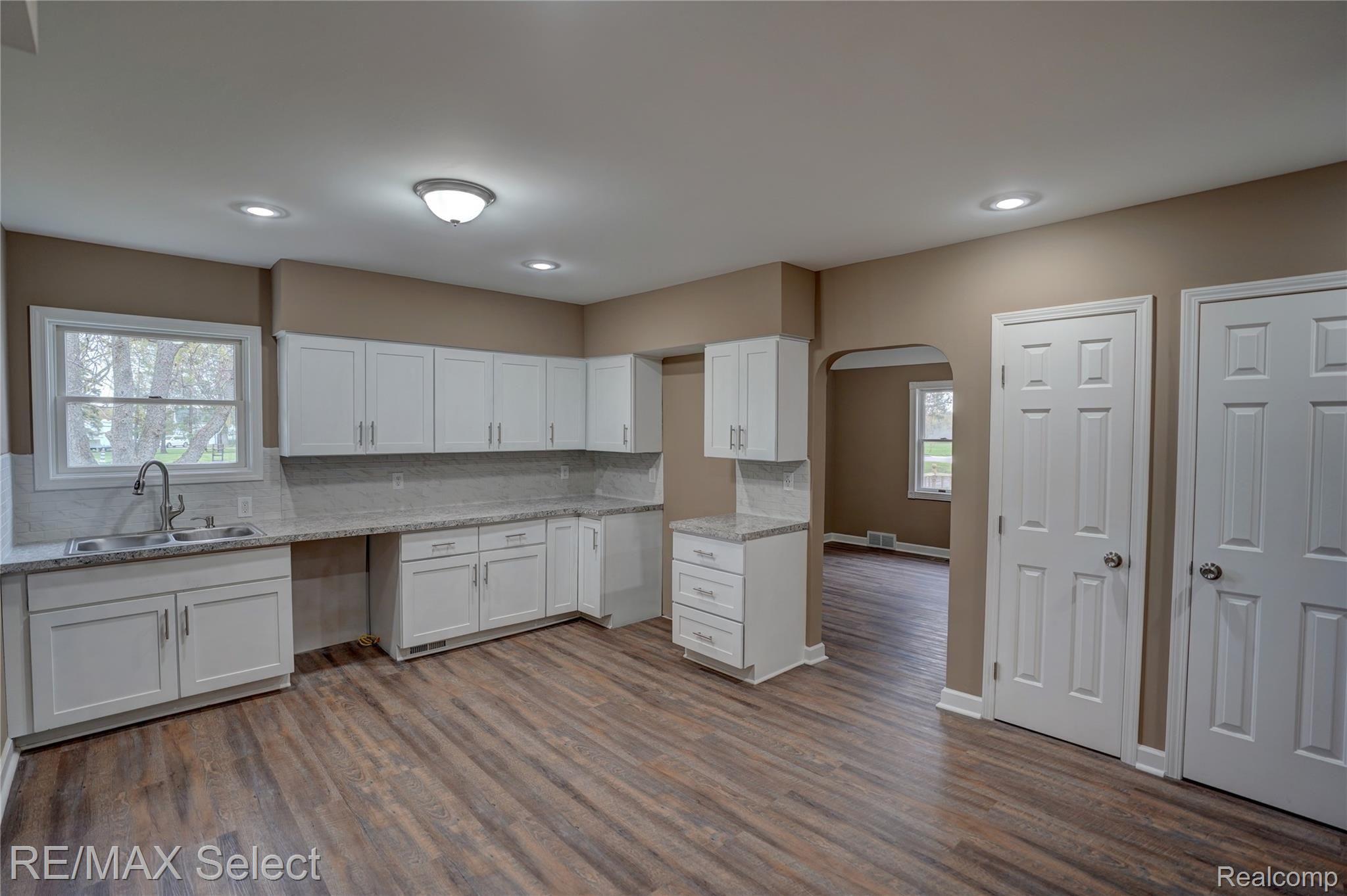 7209 East Richfield Road Davison, MI 48423 - Photo 28 of 83 7209 E Richfield Road 17.jpg