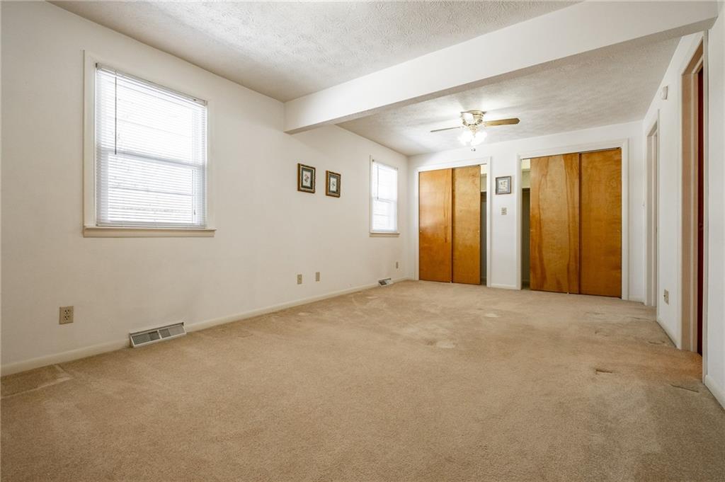 1060 River Road Columbus, IN 47203 - Photo 16 of 40 Gallery Image 16