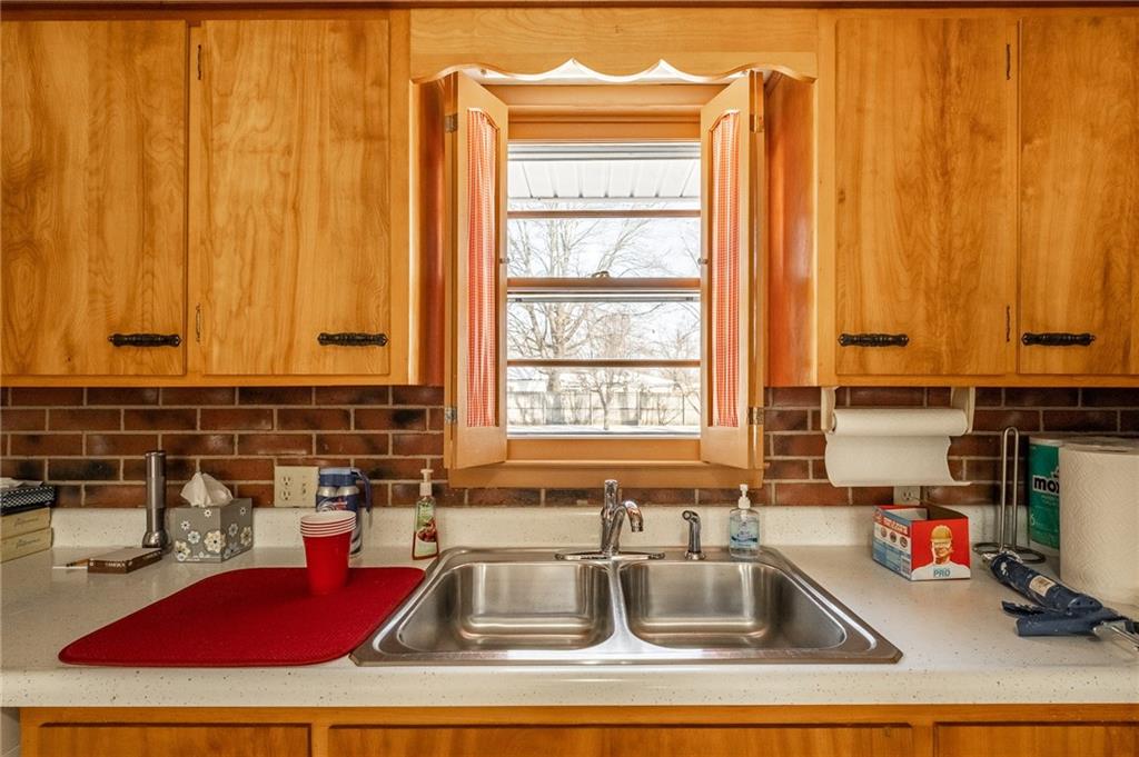 1060 River Road Columbus, IN 47203 - Photo 10 of 40 Gallery Image 10