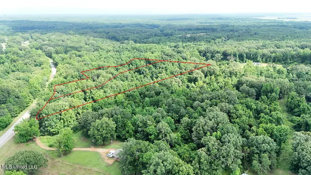 $48,900 | 9426 Highway 315, Como, MS 38619