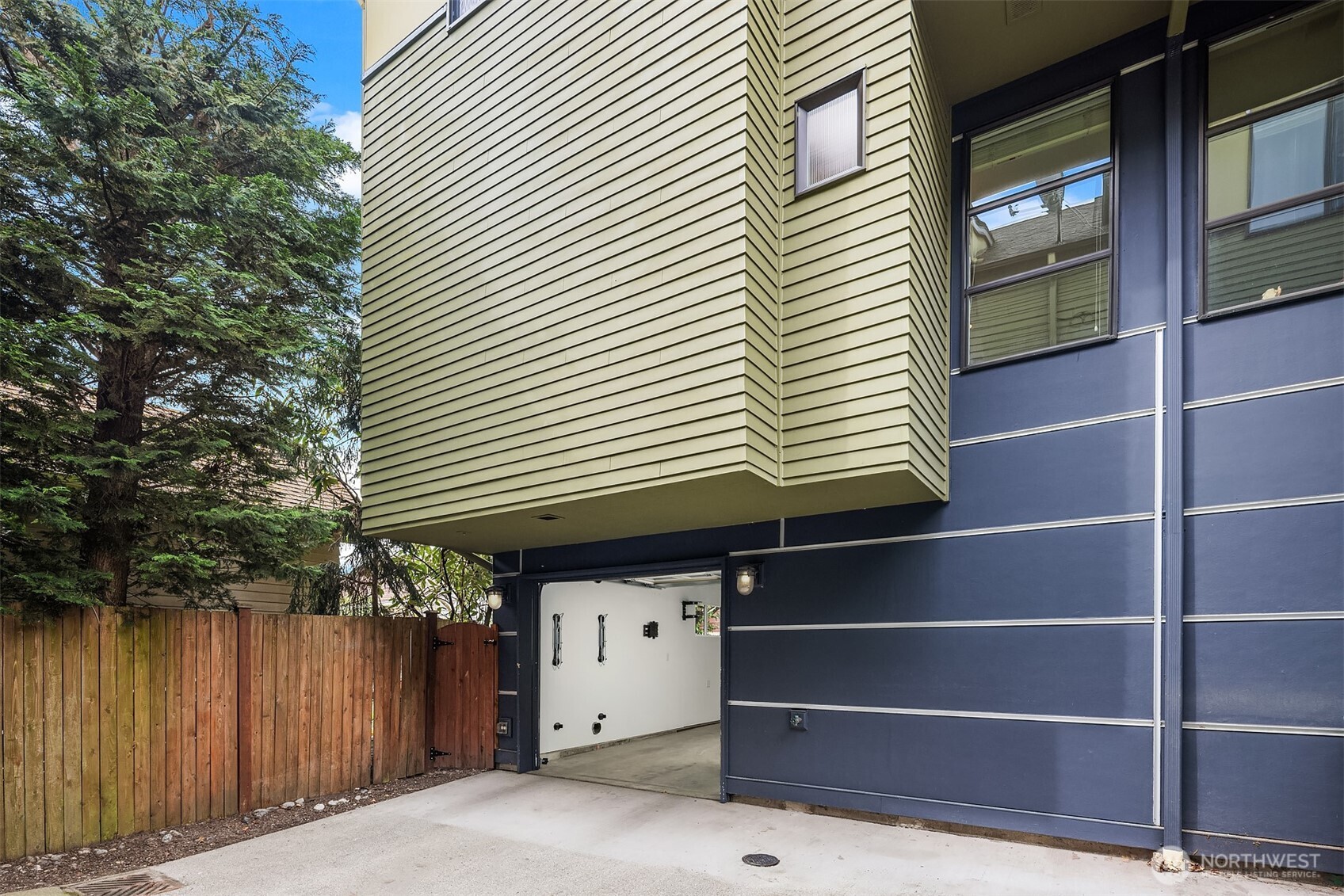 751 North 71st Street Seattle, WA 98103 - Photo 28 of 30