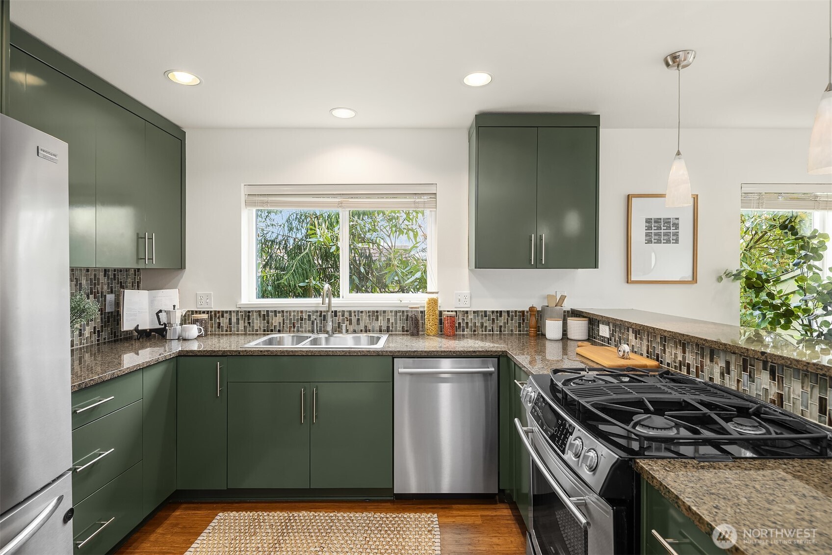 751 North 71st Street Seattle, WA 98103 - Photo 4 of 30