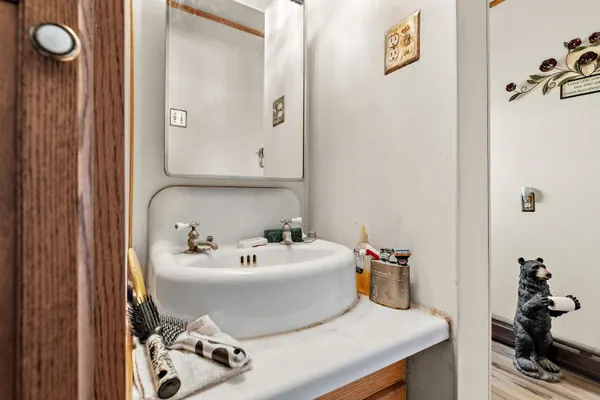 $450,000 | 35553 Highway 43, Paw Paw, MI 49079