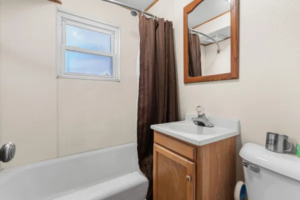 $450,000 | 35553 Highway 43, Paw Paw, MI 49079