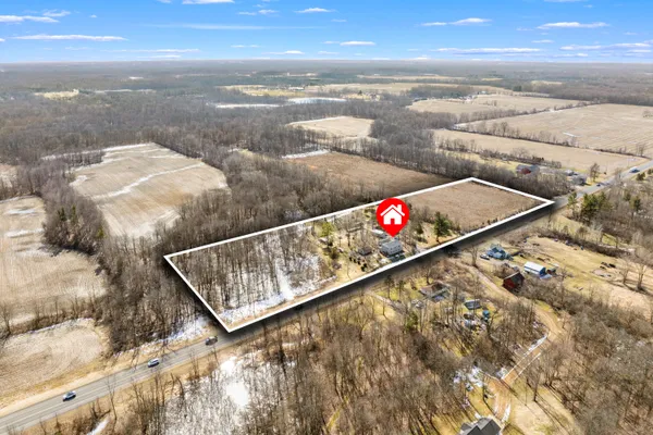 $450,000 | 35553 Highway 43, Paw Paw, MI 49079