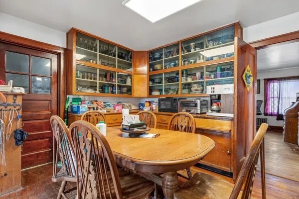 $450,000 | 35553 Highway 43, Paw Paw, MI 49079