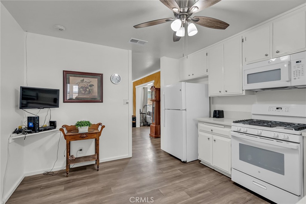 6004 Vanessa Street Riverside, CA 92504 - Photo 14 of 30