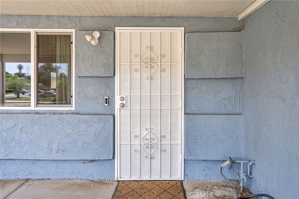 6004 Vanessa Street Riverside, CA 92504 - Photo 6 of 30