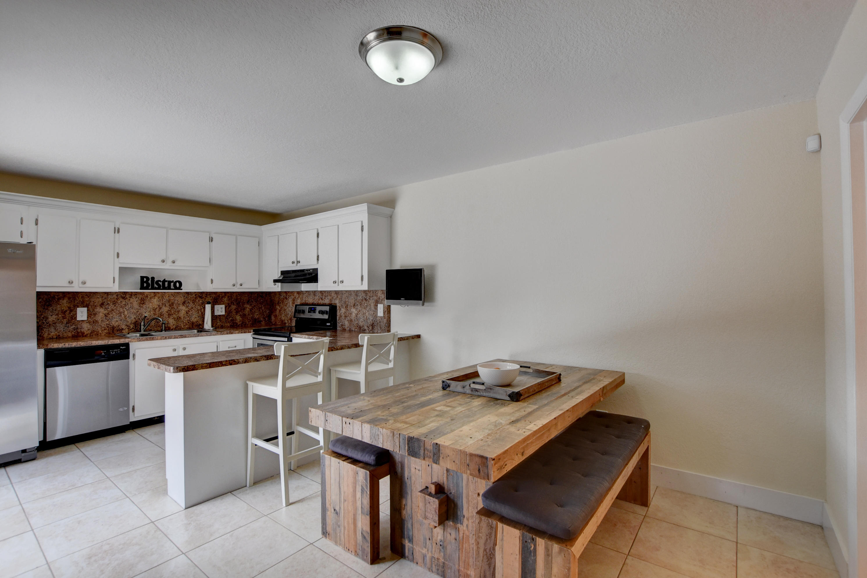 22204 Boca Rancho Drive, Unit A Boca Raton, FL 33428 - Photo 10 of 27 Dining room/Kitchen