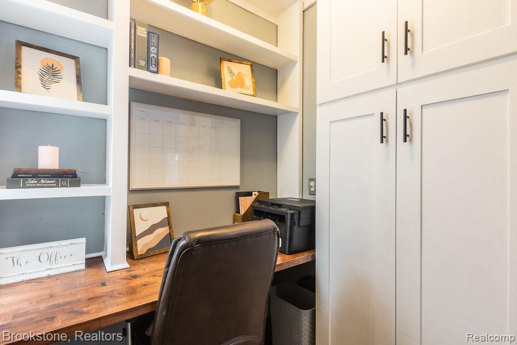 2969 Powderhorn Ridge Road Rochester Hills, MI 48309 - Photo 13 of 56