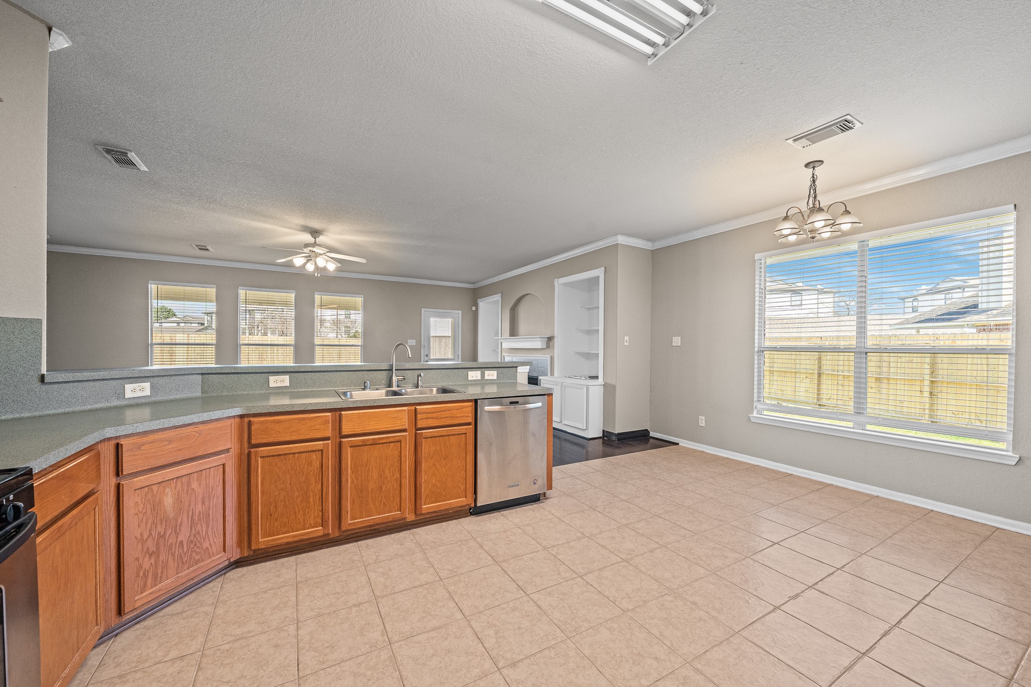 7202 Lyndhurst Village Lane Spring, TX 77379 - Photo 16 of 28