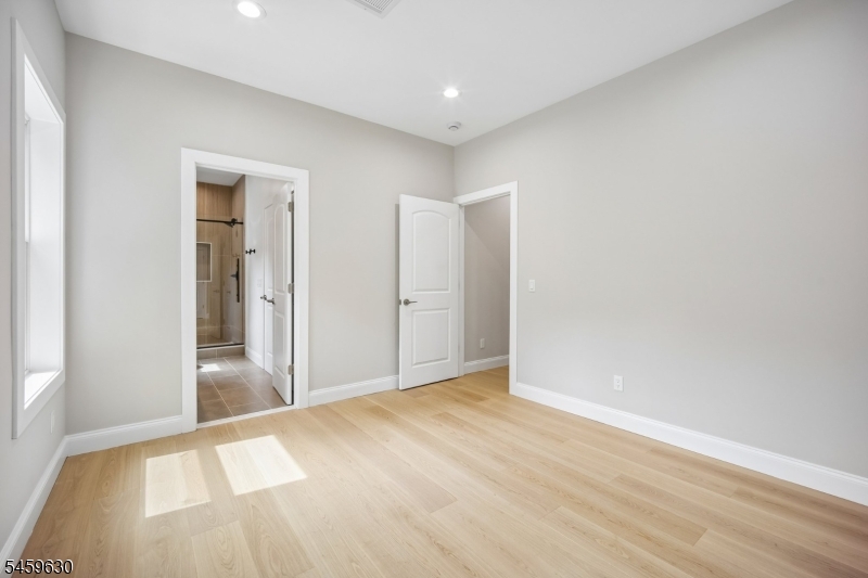 5 Briar Cliff Road Livingston, NJ 07039 - Photo 26 of 47 Gallery Image 26