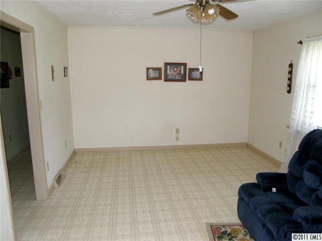 1675 Peeler Road Salisbury, NC 28146 - Photo 7 of 13 Gallery Image 7